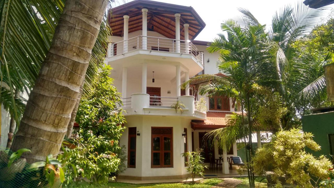 Helianto Social Villa Bentota Exterior foto